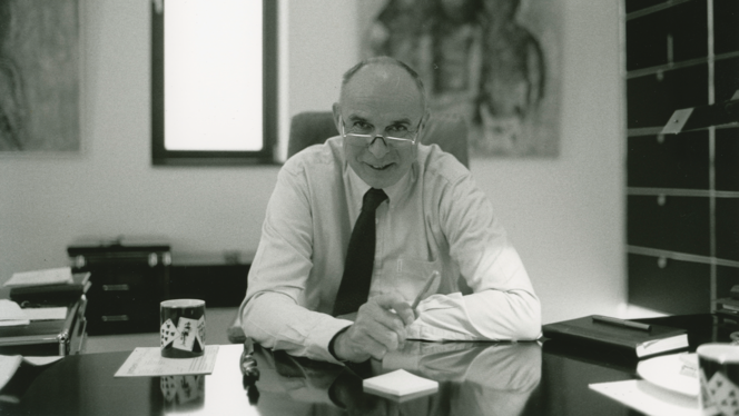Joachim Herz at his desk in the office of the old roasting tower at the end of the 1990s